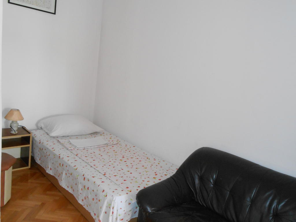 מוסטר Apartments & Hostel Zdrava Hrana חדר תמונה