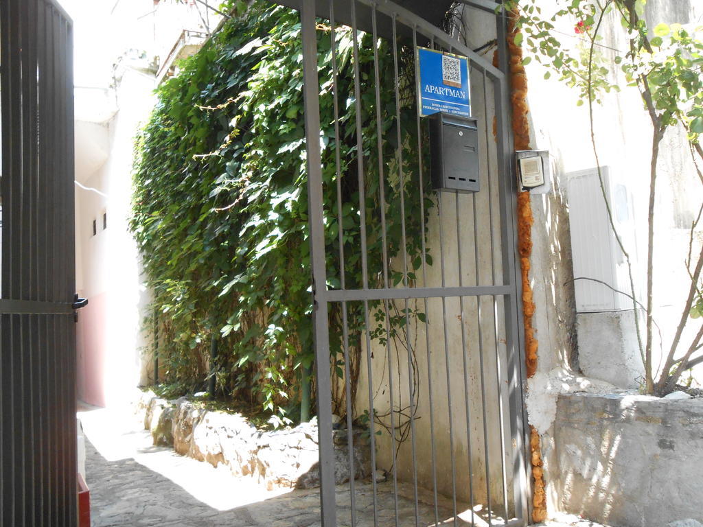 מוסטר Apartments & Hostel Zdrava Hrana מראה חיצוני תמונה