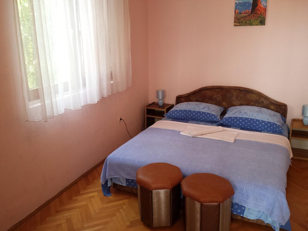 מוסטר Apartments & Hostel Zdrava Hrana מראה חיצוני תמונה